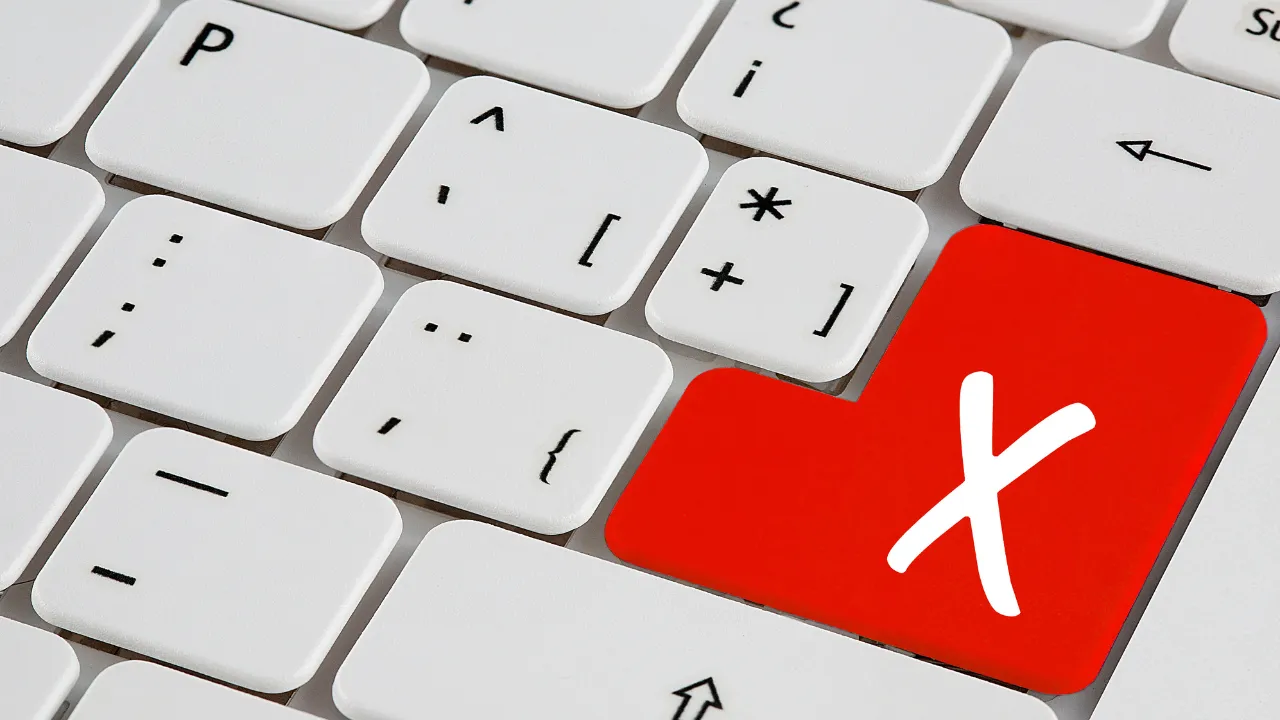 A cancel key on a keyboard